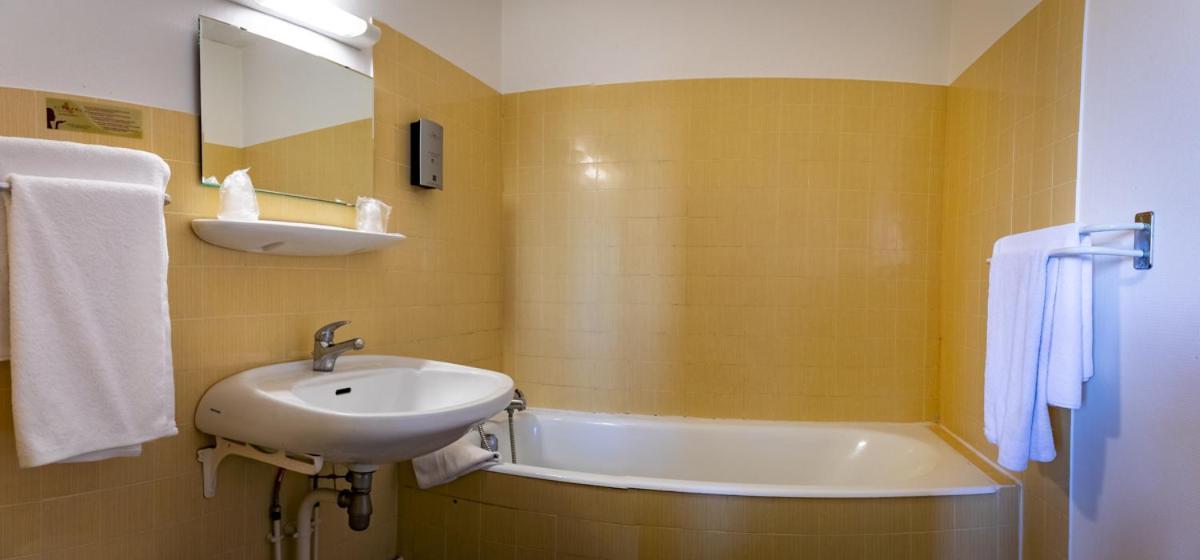 Hotel Le Boischaut - Citotel Шатору Экстерьер фото